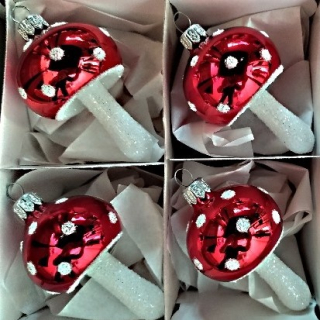 Retro vánoční ozdoba muchomůrka